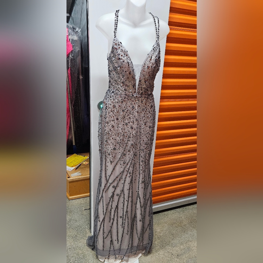 Clarisse #810467 Charcoal Beaded Prom Dress, Size 6 - Picture 4 of 8